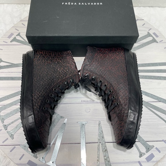 FREDA SALVADOR High Top Sneakers Sneak Burgundy Anaconda Print Women’s Size 9 M - Picture 6 of 16